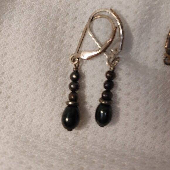 Earrings of Various Styles (set of 8) - Picture 5 of 9